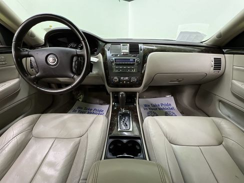Used 2010 Cadillac DTS FWD image 18