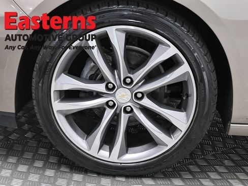 Used 2024 Chevrolet Malibu LT FWD image 34