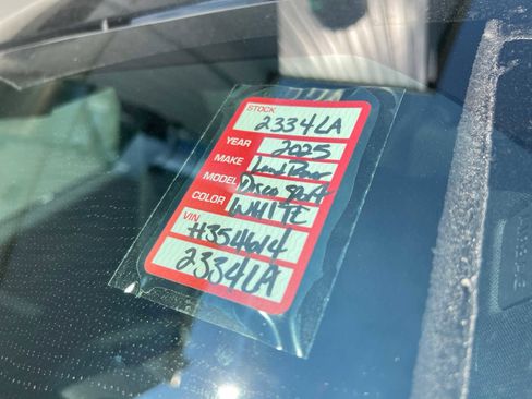 Certified 2025 Land Rover Discovery Sport Dynamic SE image 18