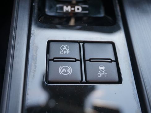 Used 2026 Subaru Outback Limited AWD/4WD image 19