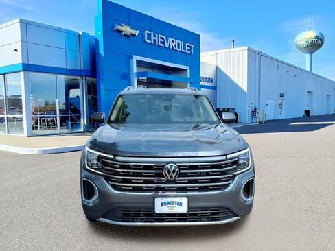 Used 2025 Volkswagen Atlas SEL AWD/4WD image 9