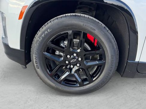 Used 2022 Chevrolet Traverse Premier w/ Redline Edition image 23