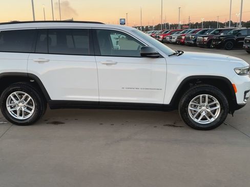 New 2025 Jeep Grand Cherokee L Laredo w/ Luxury Tech Group I AWD/4WD image 2