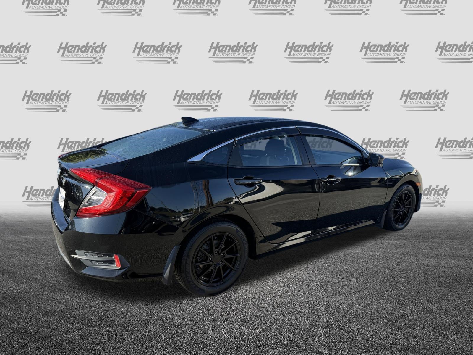 Used 2018 Honda Civic EX image 10