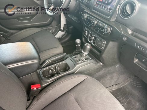 Used 2023 Jeep Wrangler Unlimited AWD/4WD image 17