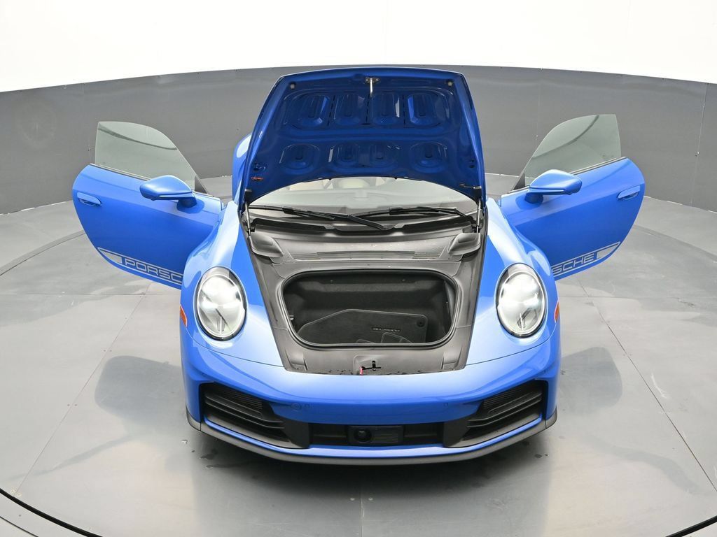 Certified 2025 Porsche 911 Carrera RWD image 26