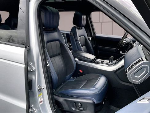 Used 2020 Land Rover Range Rover Sport HST image 7