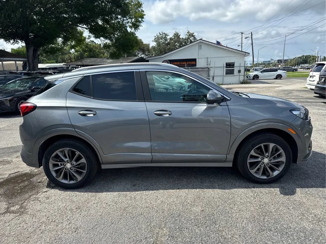 Used 2021 Buick Encore GX Select w/ Experience Buick Package AWD/4WD image 4