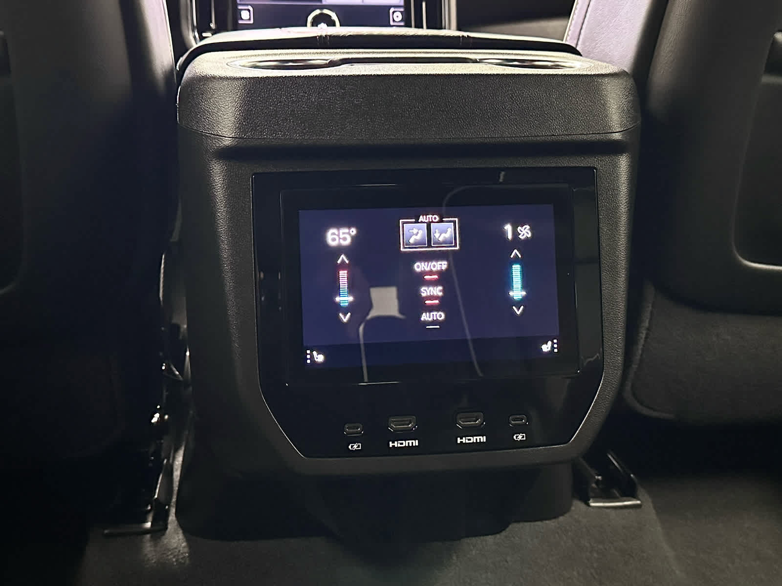 Used 2026 GMC Yukon AT4 Ultimate AWD/4WD image 43