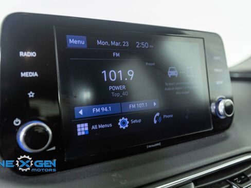 Used 2022 Hyundai Santa Fe SEL w/ Convenience Package FWD image 18