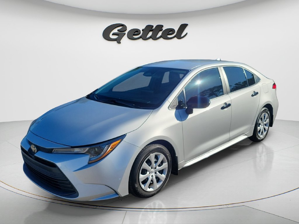 Certified 2023 Toyota Corolla LE FWD image 1