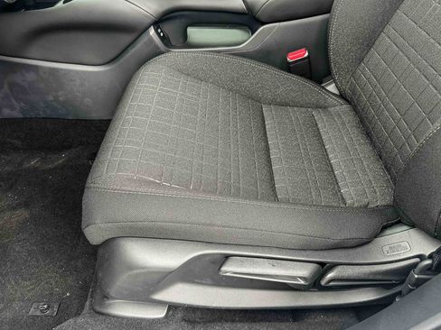 New 2026 Honda HR-V LX image 12