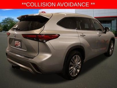 Used 2022 Toyota Highlander Platinum