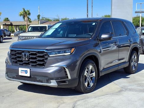 Used 2023 Honda Pilot EX-L image 3