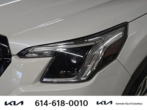 Used 2024 Subaru Forester Premium AWD/4WD image 14