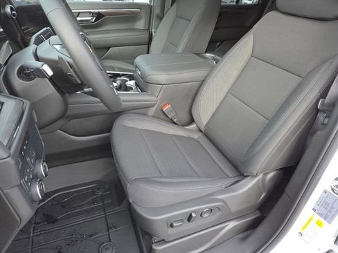 New 2026 Chevrolet Tahoe LS w/ LPO, Dark Essentials Package AWD/4WD image 31