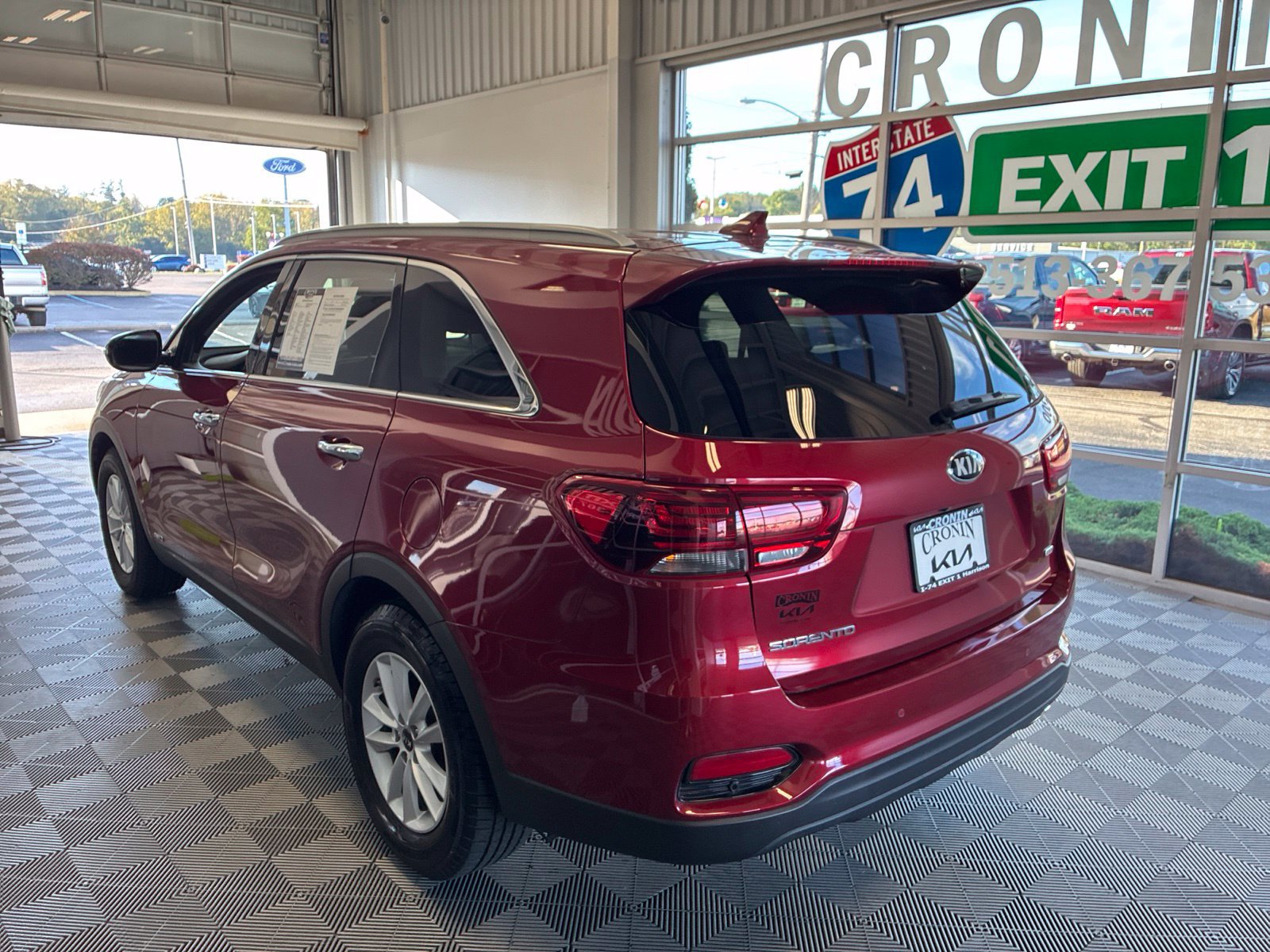 Used 2019 Kia Sorento AWD w/ LX Convenience Package image 4