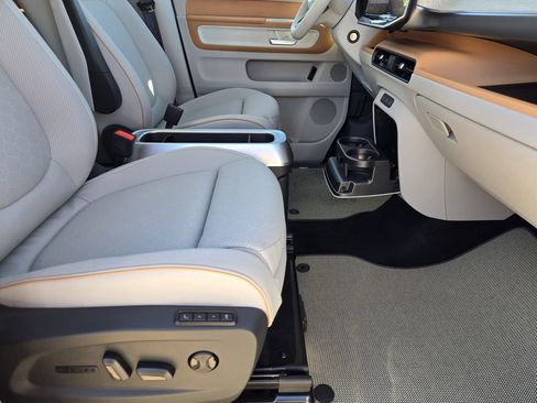 New 2025 Volkswagen ID. Buzz 1st Edition image 12