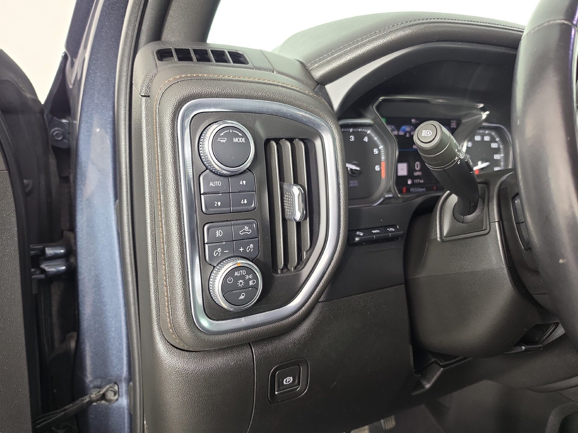 Used 2021 GMC Sierra 1500 AT4 w/ AT4 Value Package AWD/4WD image 21