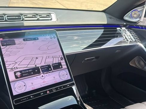 Certified 2023 Mercedes-Benz Maybach S 580 4MATIC image 40