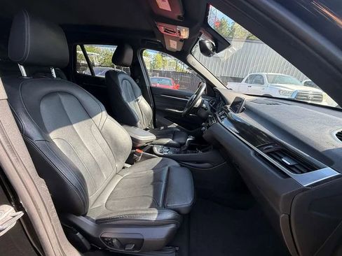 Used 2018 BMW X1 xDrive28i AWD/4WD image 16