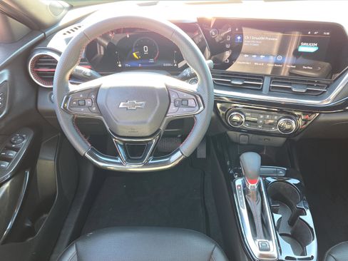 Used 2024 Chevrolet Trax RS w/ Driver Confidence Package image 12