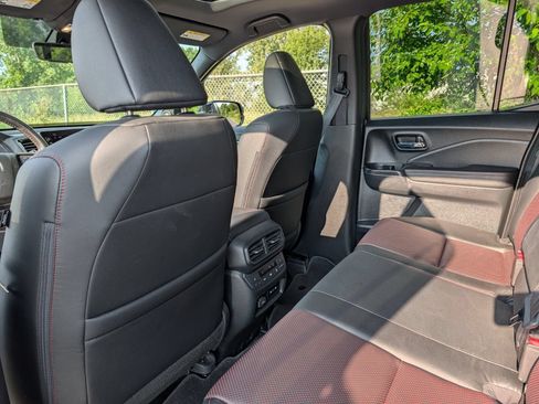 Used 2024 Honda Ridgeline Black Edition image 24