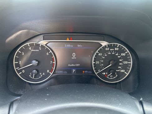 Used 2025 Nissan Altima 2.5 SV FWD image 25