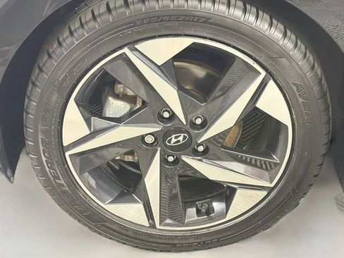 Used 2023 Hyundai Elantra Limited FWD image 38
