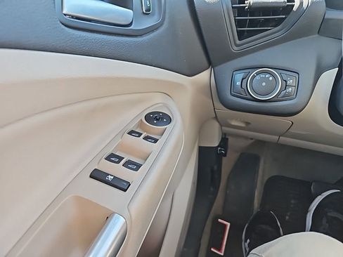 Used 2016 Ford Escape SE w/ Equipment Group 201A image 21