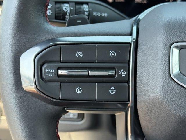 Used 2025 GMC Yukon AT4 Ultimate AWD/4WD image 27