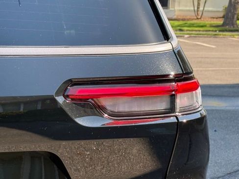 New 2026 Jeep Grand Cherokee L 4WD image 15