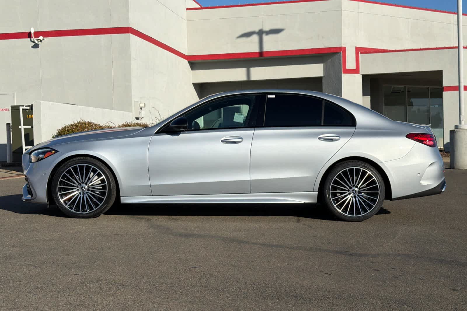 Used 2024 Mercedes-Benz C 300 4MATIC Sedan image 9