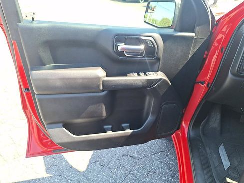 Used 2021 Chevrolet Silverado 1500 Custom AWD/4WD image 9