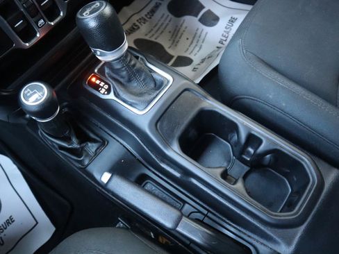 Used 2020 Jeep Wrangler Unlimited Sport S AWD/4WD image 69