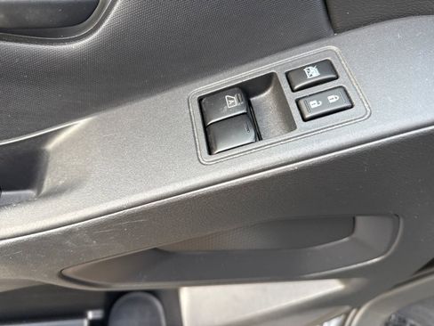 Used 2022 Nissan Frontier S image 11