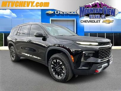Used 2025 Chevrolet Traverse Z71 w/ Enhanced Driving Package