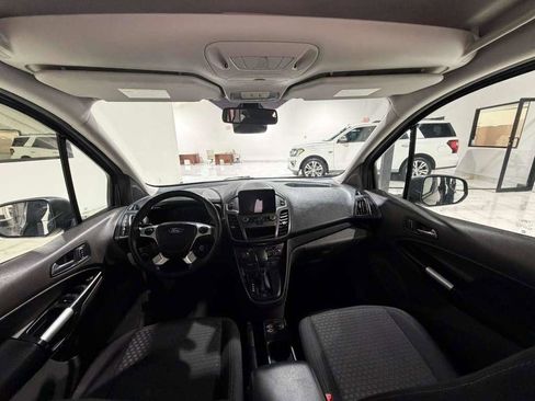 Used 2020 Ford Transit Connect XLT image 11