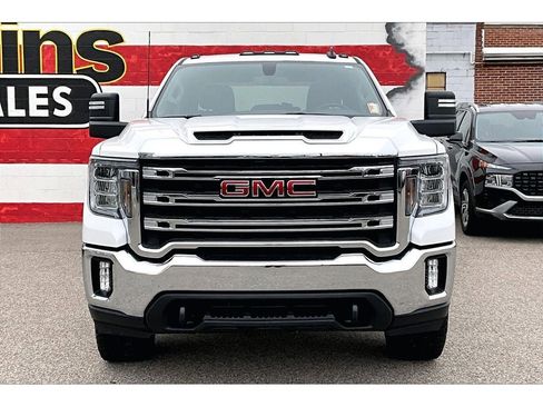 Used 2023 GMC Sierra 2500 SLE w/ SLE Value Package; image 3