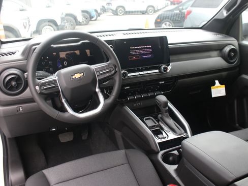 New 2026 Chevrolet Colorado W/T image 12