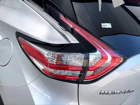 Used 2016 Nissan Murano SV FWD image 28