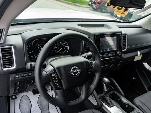 New 2025 Nissan Frontier SV w/ SV Convenience Package image 10