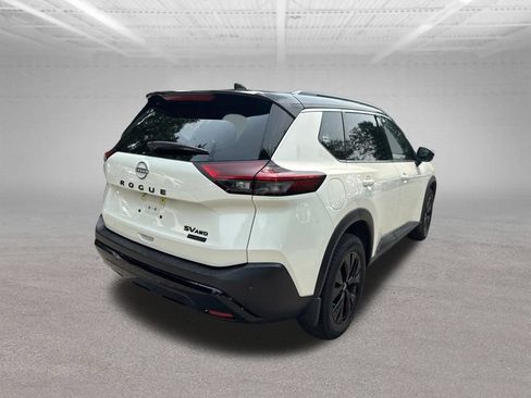 Used 2023 Nissan Rogue SV w/ SV Premium Package AWD/4WD image 5