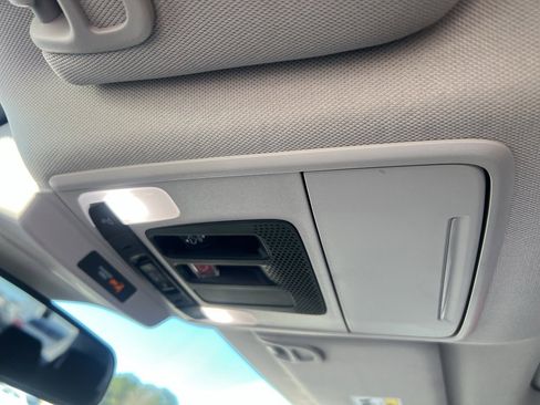 Certified 2024 Honda Accord EX image 17