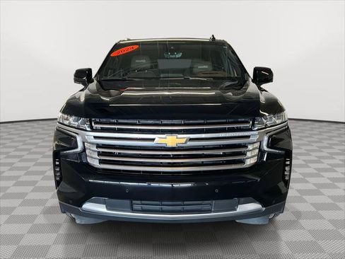 Used 2024 Chevrolet Suburban High Country image 2