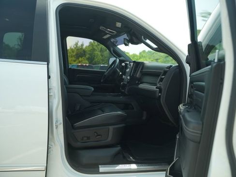 Used 2024 RAM 2500 Limited AWD/4WD image 18