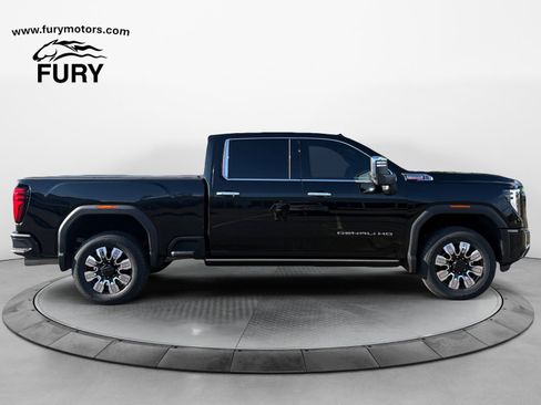 Used 2024 GMC Sierra 2500 Denali w/ Denali Reserve Package AWD/4WD image 3