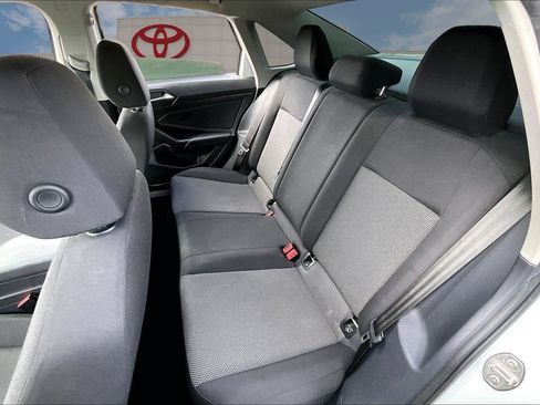 Used 2019 Volkswagen Jetta S image 24