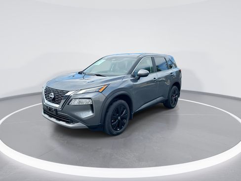 Used 2023 Nissan Rogue SV AWD/4WD image 5