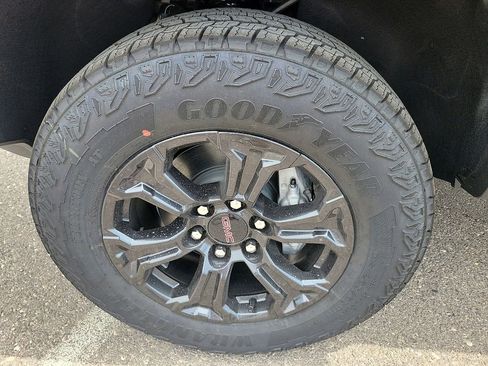 New 2025 GMC Canyon Elevation w/ Convenience Package RWD image 14